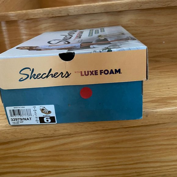 Sketchers Luxe Form Heels - Picture 5 of 5
